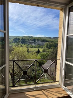 /international/fr/saint-leon-sur-vezere-aquitaine-310109899535/