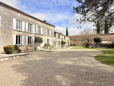 /international/fr/chateauneuf-sur-charente-charente-310106997192/