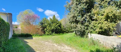 /international/fr/congenies-languedoc-roussillon-310106715755/