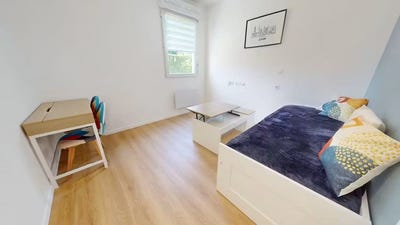 /international/fr/avenue-general-de-gaulle-bron-rhone-310108777820/