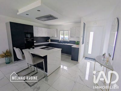 /international/fr/cire-d-aunis-charente-310108948734/