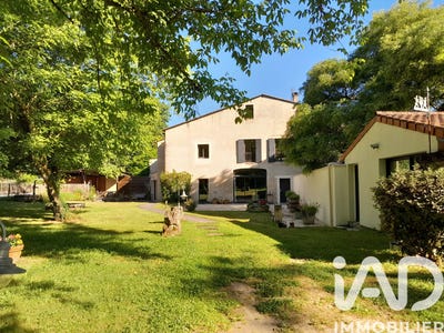 /international/fr/ayguemorte-les-graves-aquitaine-310103606813/