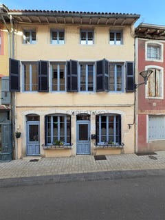 /international/fr/tournus-burgundy-310106361199/