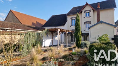 /international/fr/neuvy-sautour-burgundy-310106687697/