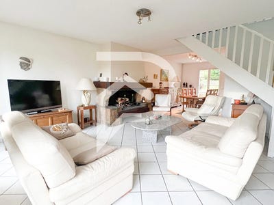 /international/fr/montlignon-ile-de-france-310100494072/