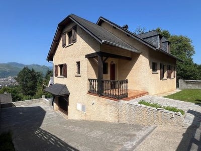 /international/fr/lourdes-midi-pyrenees-310100651180/