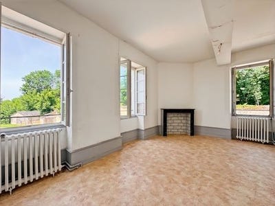 /international/fr/aunay-en-bazois-burgundy-310101381678/