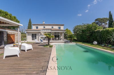 /international/fr/montpellier-languedoc-roussillon-310108430547/