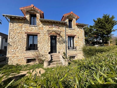 /international/fr/chanteloup-les-vignes-la-basse-normandie-310107414246/