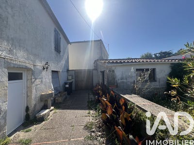 /international/fr/la-rochelle-franche-comte-310108373151/