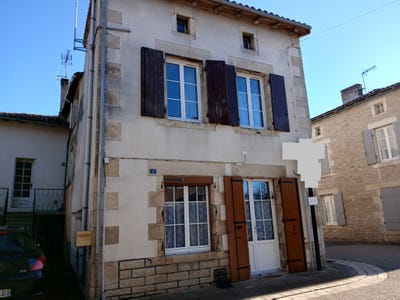 /international/fr/champagne-mouton-charente-310098803644/