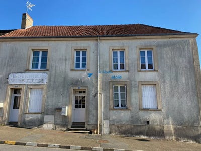 /international/fr/neufchatel-en-saosnois-pays-de-la-loire-120088707486/