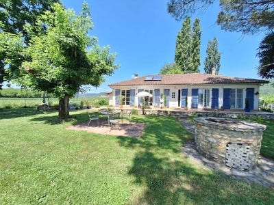 /international/fr/saint-cyprien-aquitaine-310098894395/?lang=zh-tw
