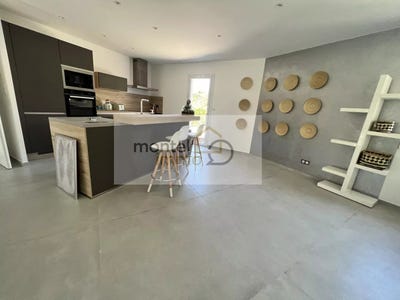 /international/fr/montelimar-rhone-310108329085/