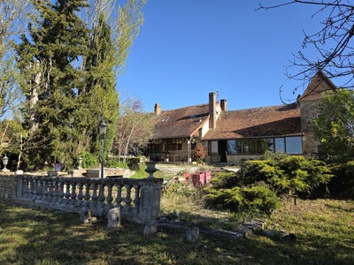 /international/fr/cluny-burgundy-310107582022/