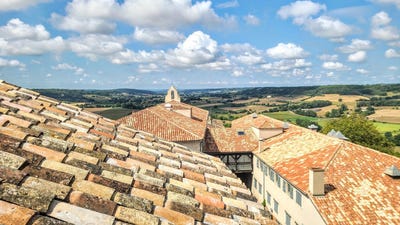 /international/fr/lauzerte-midi-pyrenees-310101487055/?lang=en