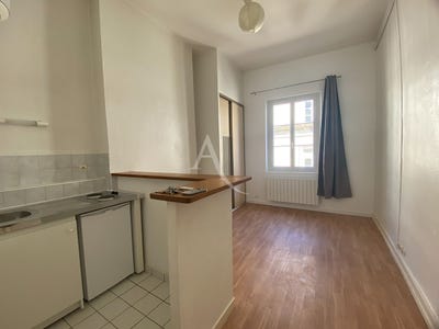 /international/fr/angers-pays-de-la-loire-310108241673/