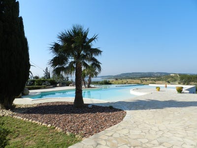 /international/fr/narbonne-languedoc-roussillon-310108644624/