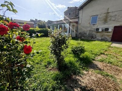 /international/fr/gironde-sur-dropt-aquitaine-310108312757/