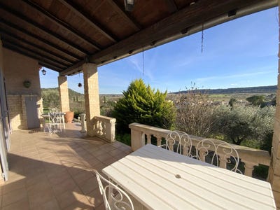 /international/fr/uzes-aquitaine-310108942642/