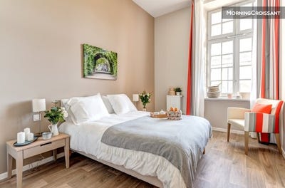 /international/fr/compiegne-picardie-310106408437/