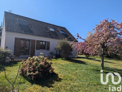 /international/fr/briare-centre-val-de-loire-310096789866/