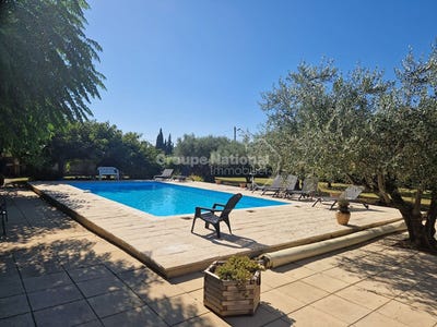 /international/fr/tresques-languedoc-roussillon-310109175389/