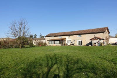 /international/fr/saint-didier-sur-chalaronne-aquitaine-310098892333/