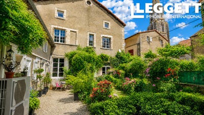 /international/fr/confolens-charente-310108600754/