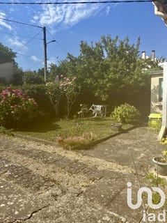 /international/fr/villeneuve-le-roi-ile-de-france-310100275335/