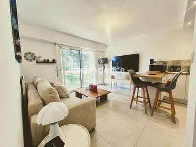 /international/fr/hyeres-provence-alpes-cote-d-azur-310108928056/