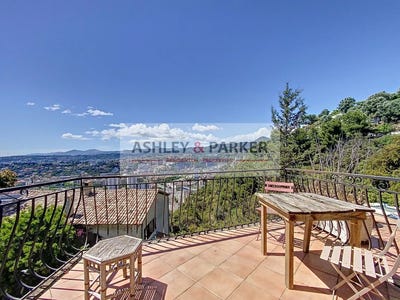 /international/fr/nice-provence-alpes-cote-d-azur-310108452864/
