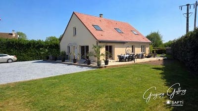 /international/fr/mezidon-vallee-d-auge-la-basse-normandie-310107679002/