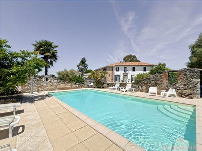 /international/fr/narrosse-aquitaine-310108597269/