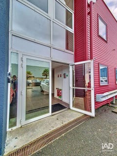 /international/fr/la-rochelle-franche-comte-310107523406/