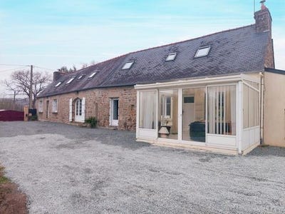 /international/fr/plounevez-moedec-brittany-310107497238/