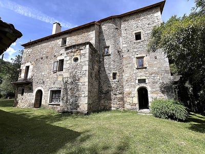 /international/fr/larroque-toirac-midi-pyrenees-310109023567/?lang=id