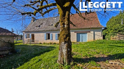 /international/fr/terrasson-lavilledieu-aquitaine-310106685928/