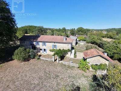 /international/fr/champagnac-de-belair-aquitaine-310120010555/