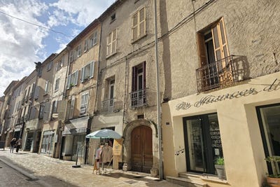 /international/fr/brignoles-provence-alpes-cote-d-azur-310108277301/