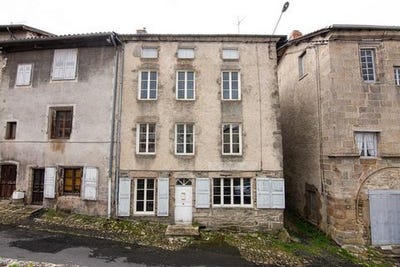 /international/fr/la-chaise-dieu-auvergne-310100402650/