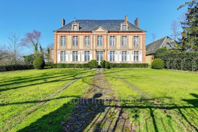 /international/fr/gerberoy-picardie-310106933216/