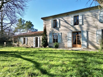 /international/fr/nerac-aquitaine-310097075423/