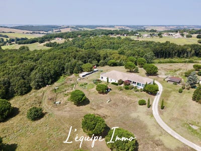 /international/fr/cadours-midi-pyrenees-310101419300/?lang=id
