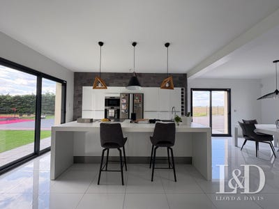 /international/fr/compiegne-picardie-310101274437/?lang=en