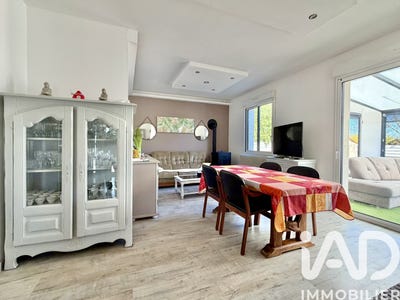 /international/fr/fontenay-le-comte-pays-de-la-loire-310108111591/