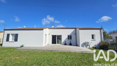/international/fr/germignac-charente-310107467762/