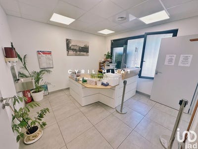 /international/fr/toulon-provence-alpes-cote-d-azur-310100008377/