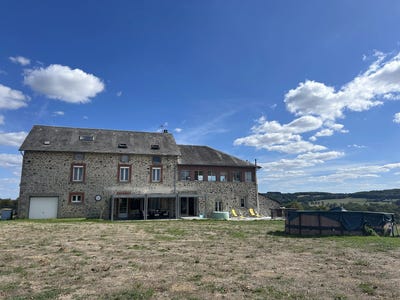 /international/fr/saint-agnant-de-versillat-limousin-310120013163/
