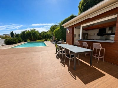 /international/fr/sisco-corsica-310119376873/